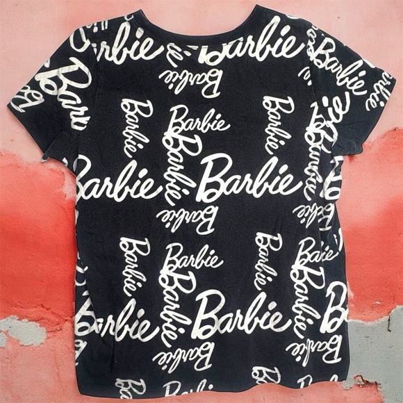 Barbie Black and White Short Sleeve T-Shirt M Vintage Relaxed Fit - Picture 2 of 7